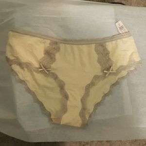 VS Body by Victoria  hipsters